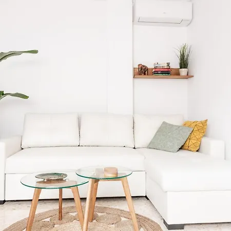 Casa Genoves By Time